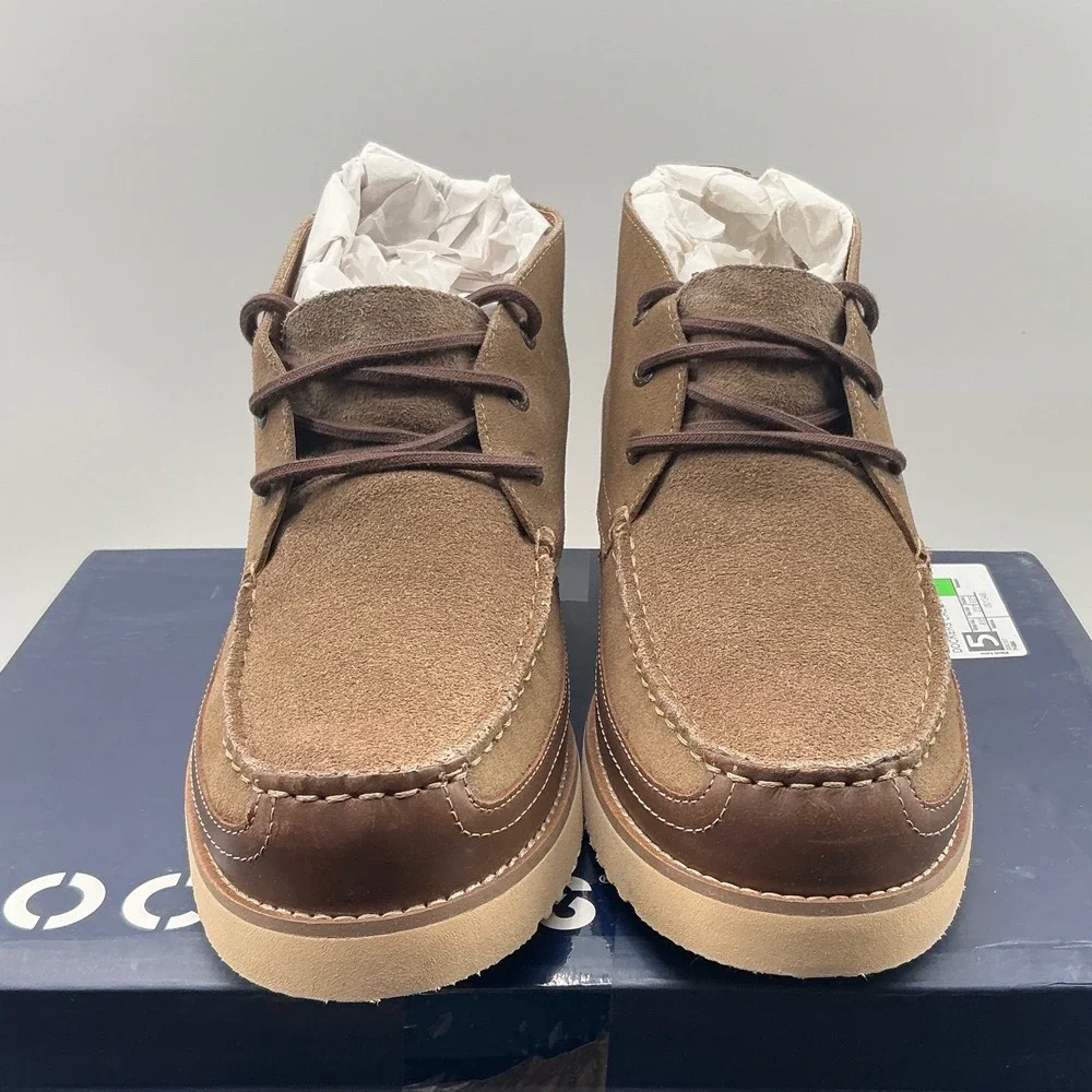 Dockers Calgary Mens Medium Taupe Suede Moc Toe Chukka Boots Size 11 NEW
